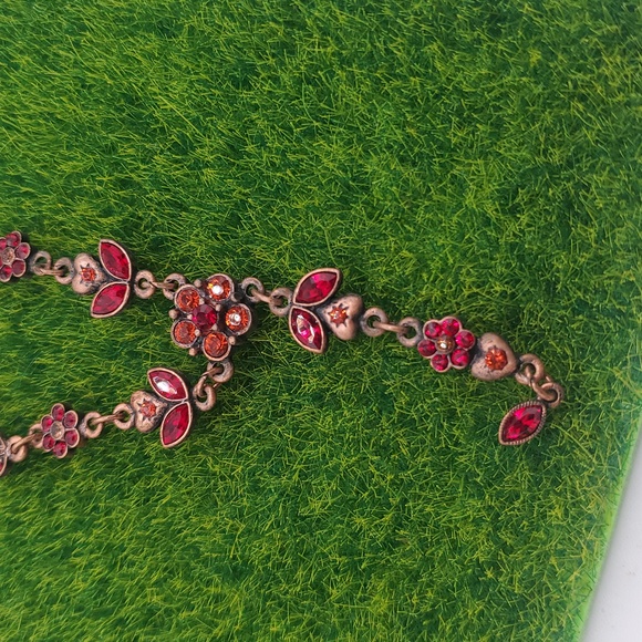 1928 Elegant Floral Red Crystal Necklace N3803 22 Inches - Picture 6 of 6